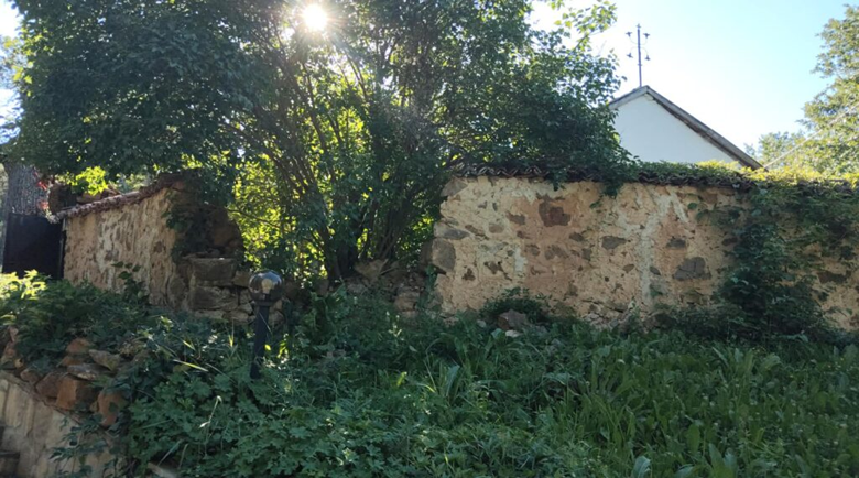 Частични срутвания констатирани по църквата на манастир в Трънско