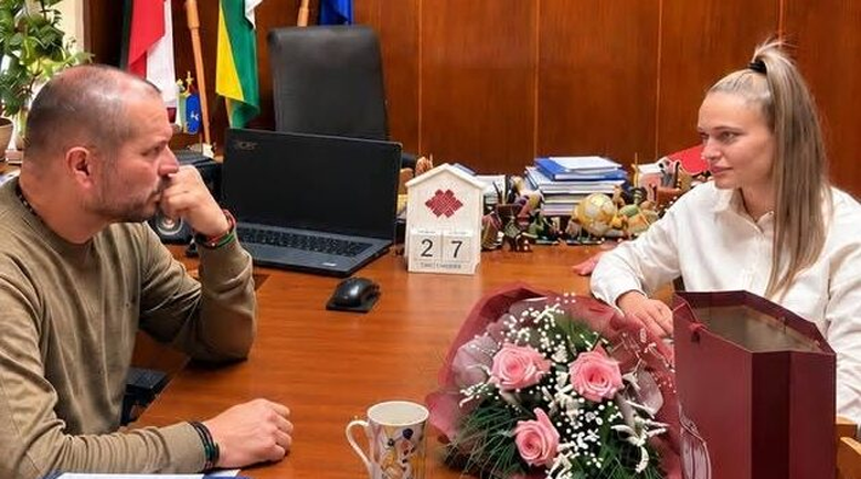 Бронзовата медалистка Станислава Атанасова на гости в Община Брезник